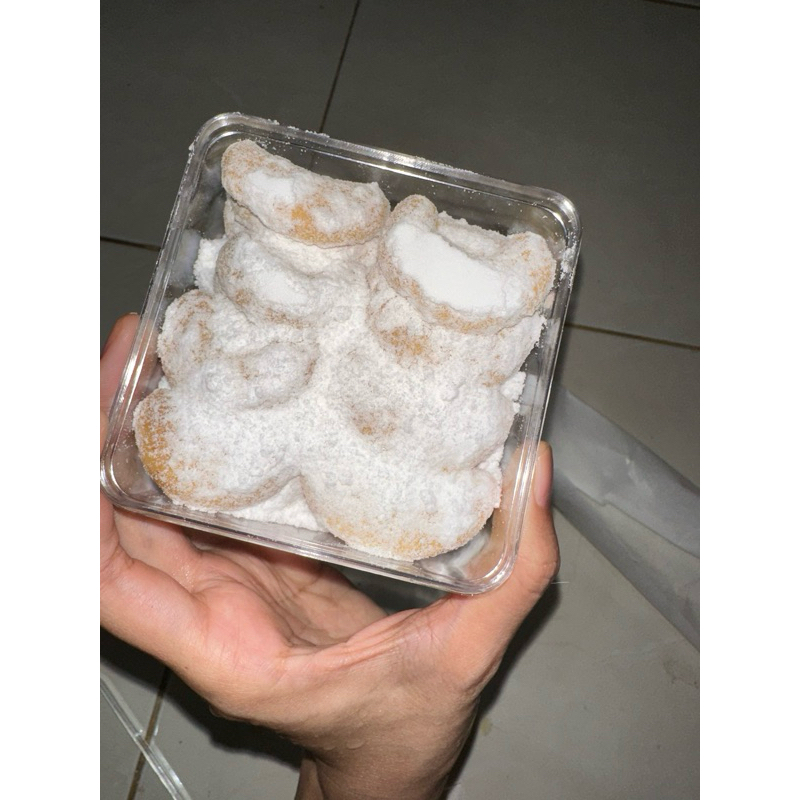

Putri Salju Premium (full butter)
