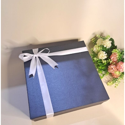 

BOX LUCU!!!! Tambahan Box Premium untuk hampers/Gift Box ukuran 27x27cm