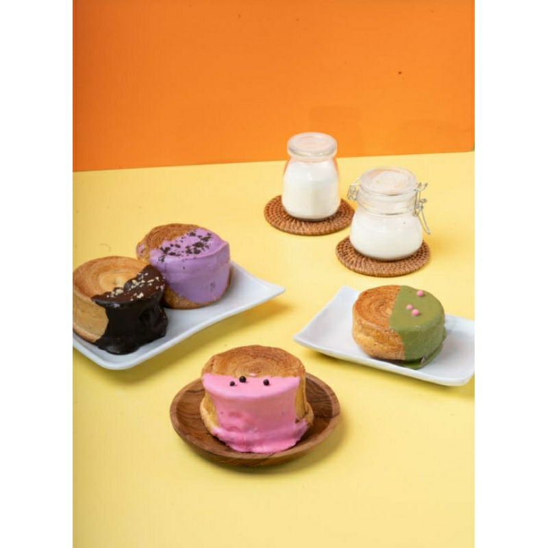 

List Untuk Kedatangan Besok *Cromboloni isi 4