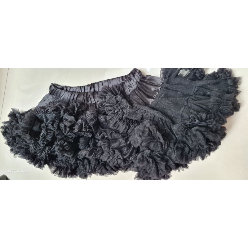 Rok tutu hitam pendek preloved