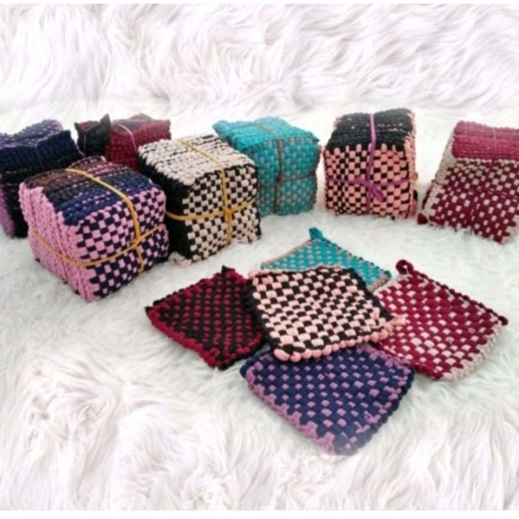 Lap cempal anyam anti panas isi 1 kodi (20 pcs)/ cempal dapur / tatakan dapur / lap cempal anyam