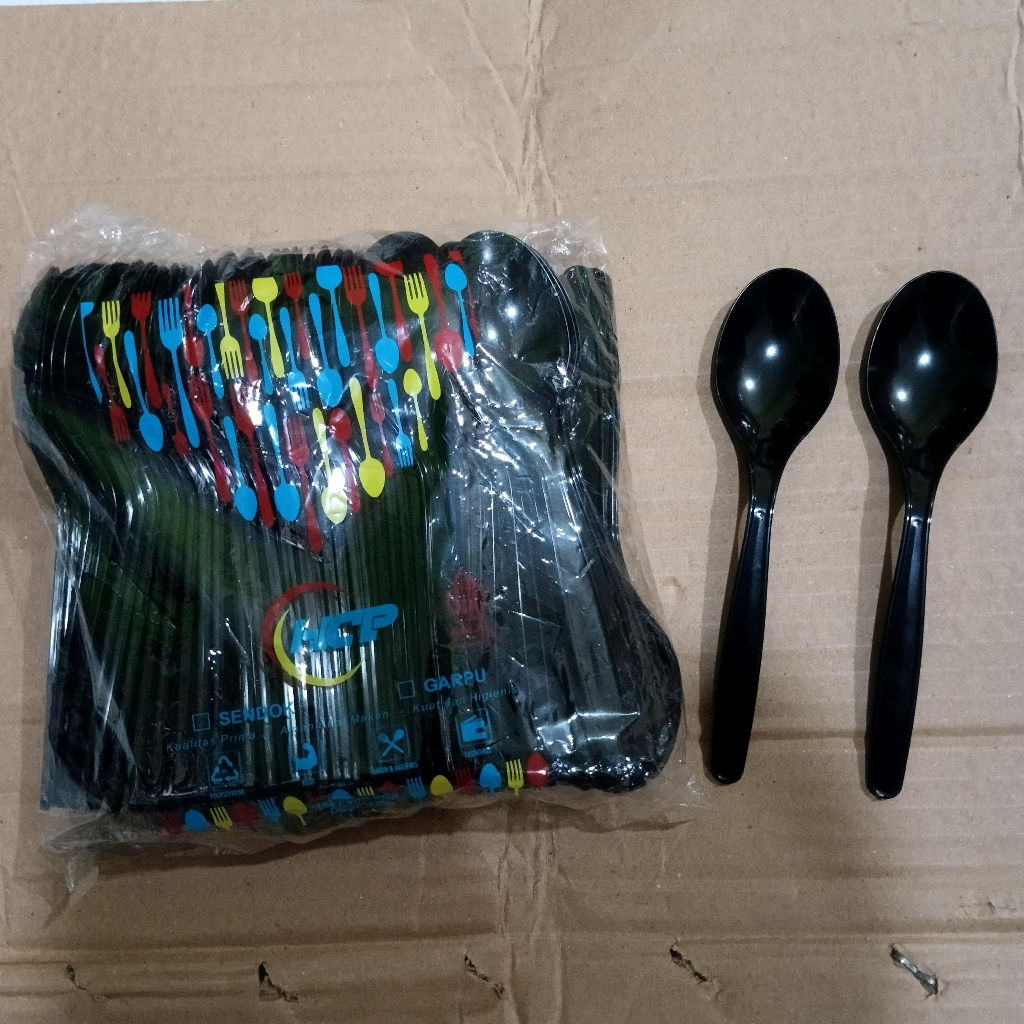 Sendok Makan Plastik HCP 100pcs Hitam