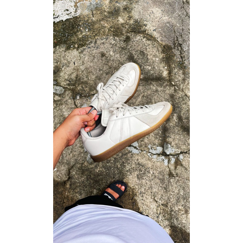 Adidas BW Army Broken White Gumsole