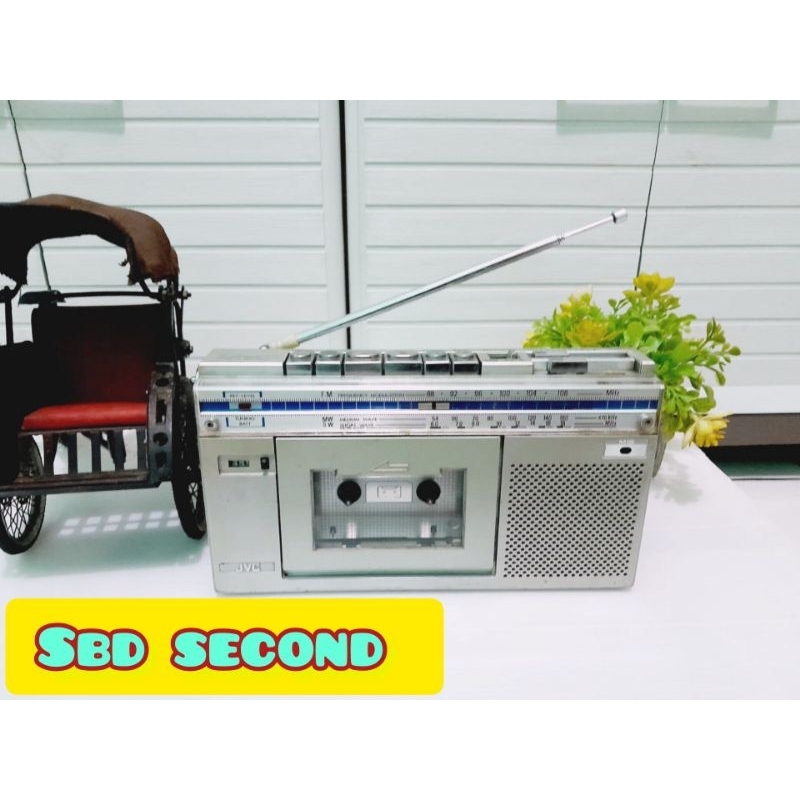 RADIO TAPE JADUL/VINTAGE MERK JVC