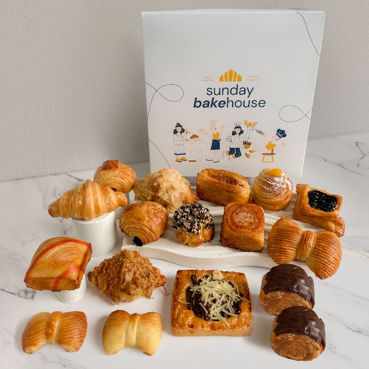 

Sunday Bakehouse Mini Croissant Viennoiserie Pastry Box of 20