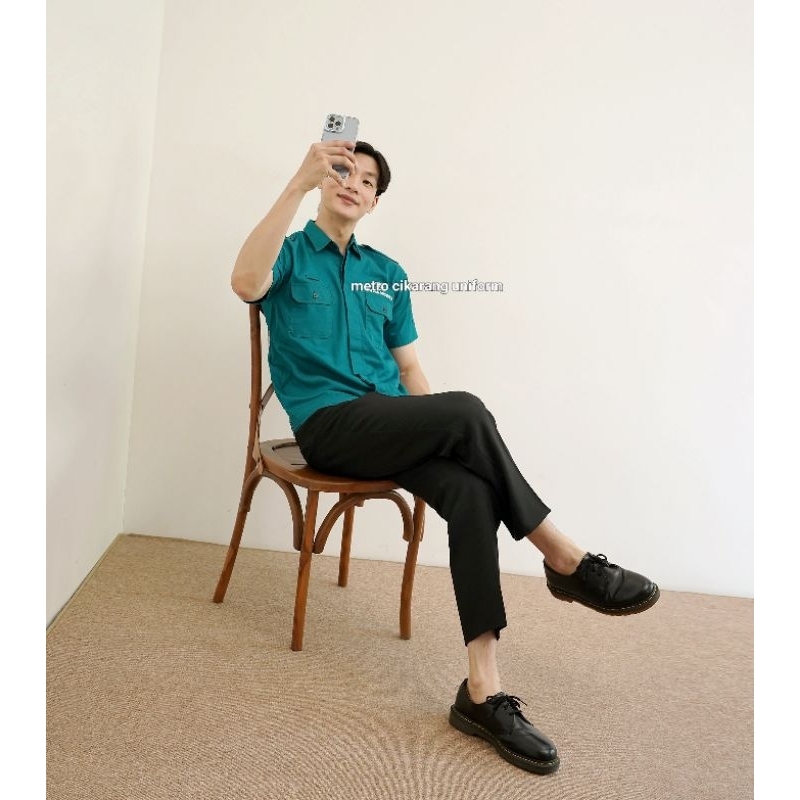 baju seragam custom / baju seragam kerja custom / baju seragam toko custom/ baju seragam kantor cust