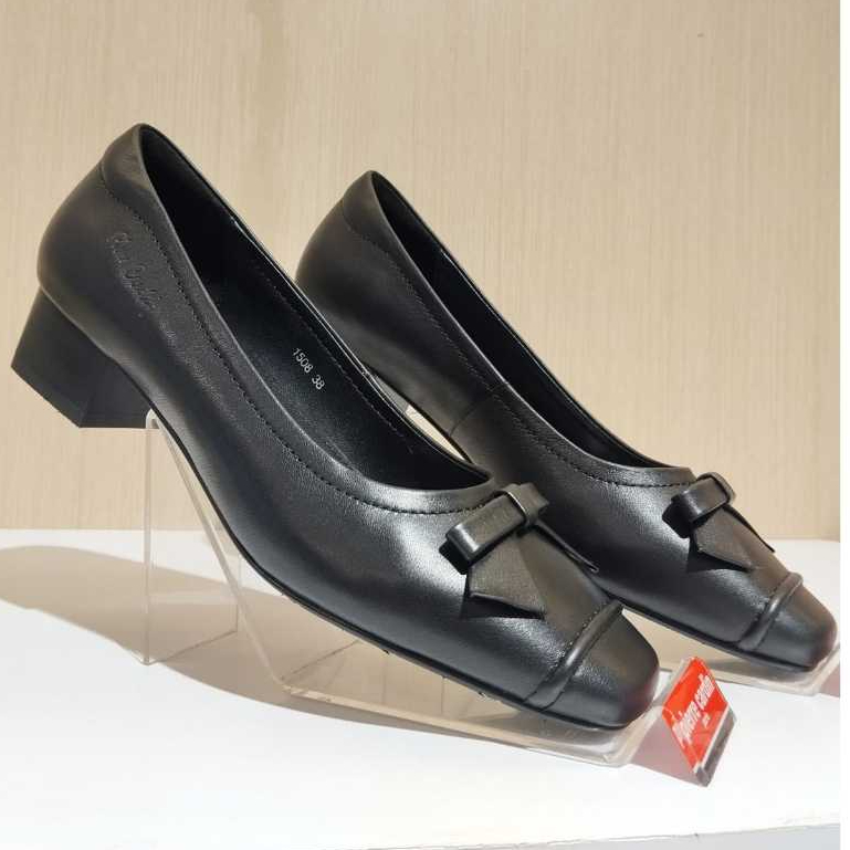Pierre Cardin 1508 Sepatu Casual  Wanita Warna Black dan Tan
