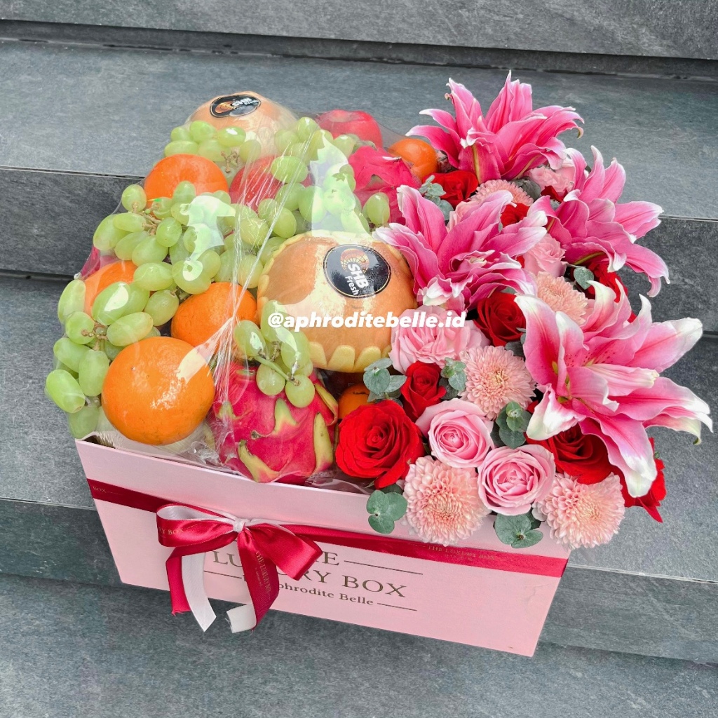 

Parcel Buah Big Size dgn Buah & Bunga IMPORT Premium / Hadiah Parcel Buah Ulang Tahun / Seserahan Pernikahan / untuk Orang Sakit