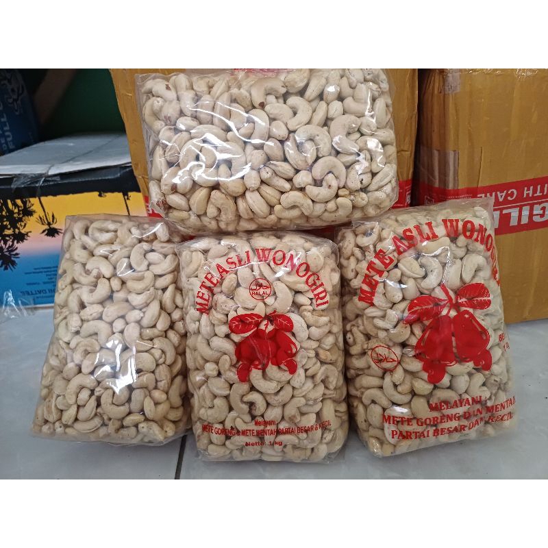 

Kacang Mente Utuh Wonogiri 1kg Mentah