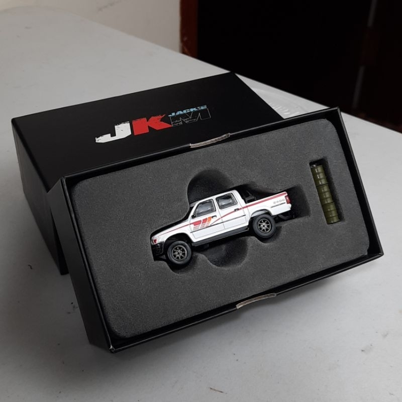 JKM Toyota Hilux White Stripe rare first release 1/64 diecast murah