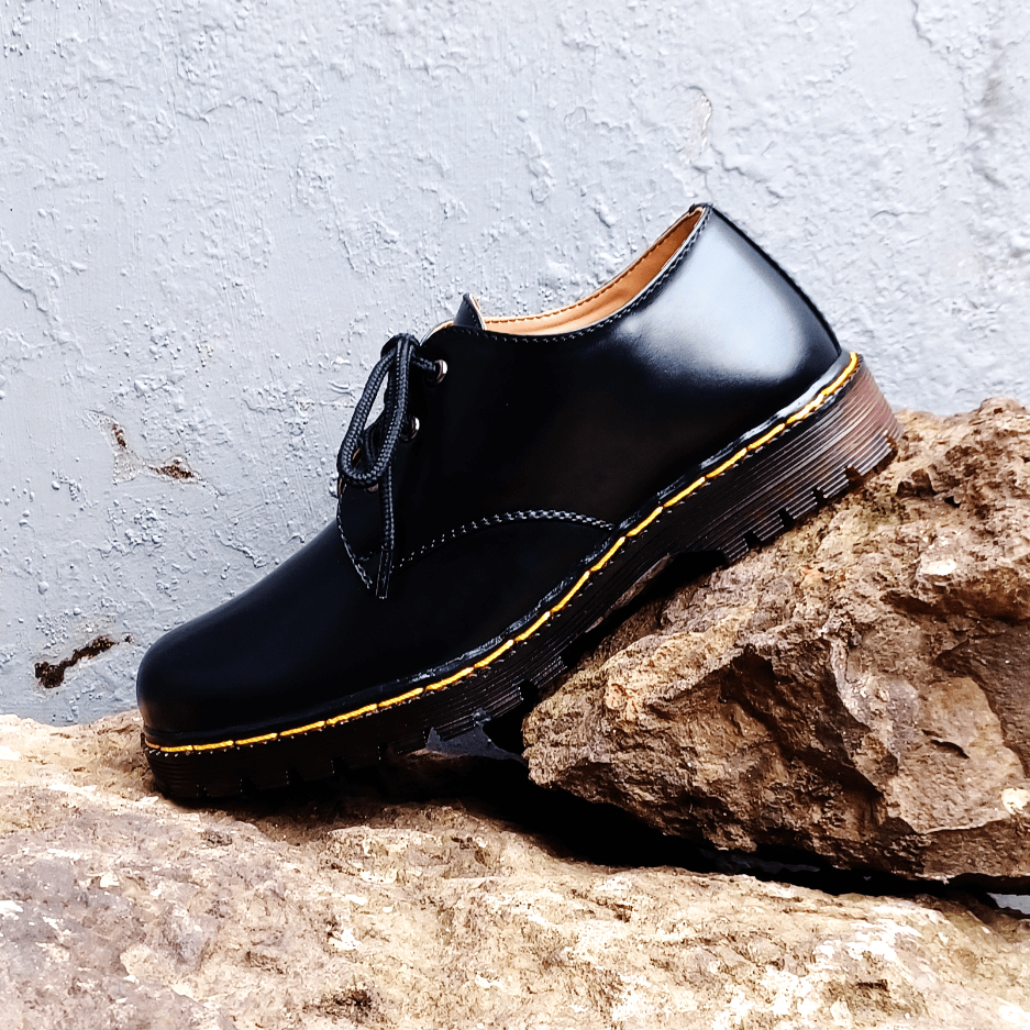 hemat sepatu boots pria wanita low boots 3 hole unisex cewek cowok klasik warna hitam cokelat &