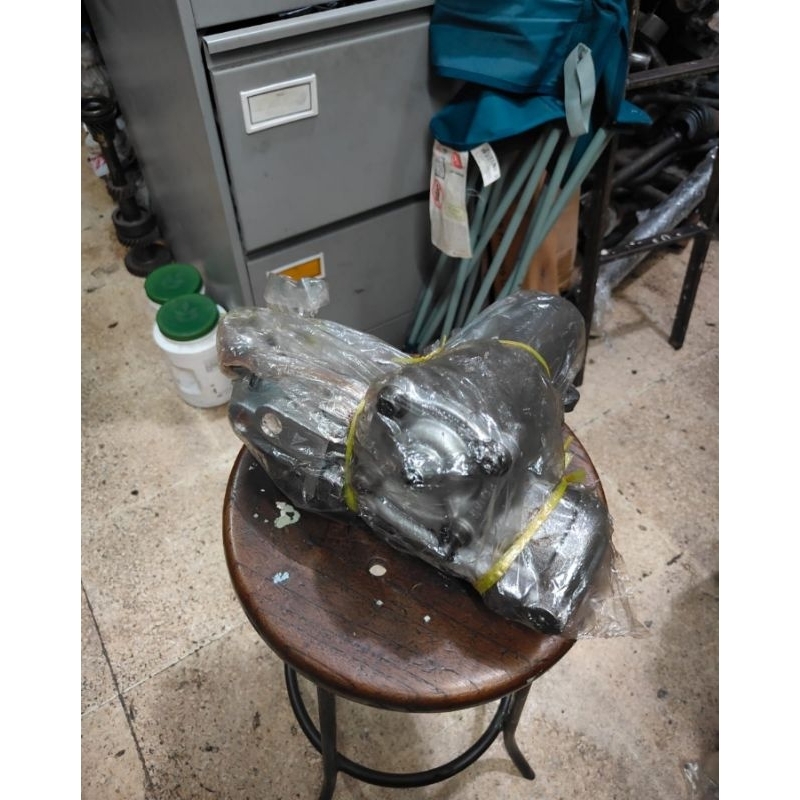 gearbox gear box girbox gir box rumah power stering steering Jeep Wrangler JK