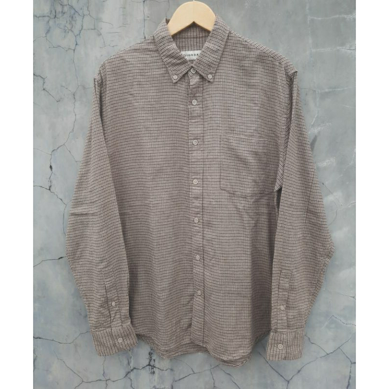 Kemeja flanel lengan panjang giordano size L regular