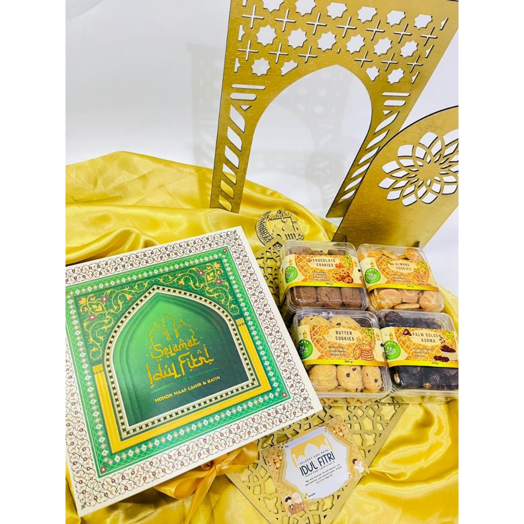 

Promo 7.7 HAMPERS LEBARAN IDUL FITRI HARDBOX POP UP 4D COOKIES DAN SAJADAH