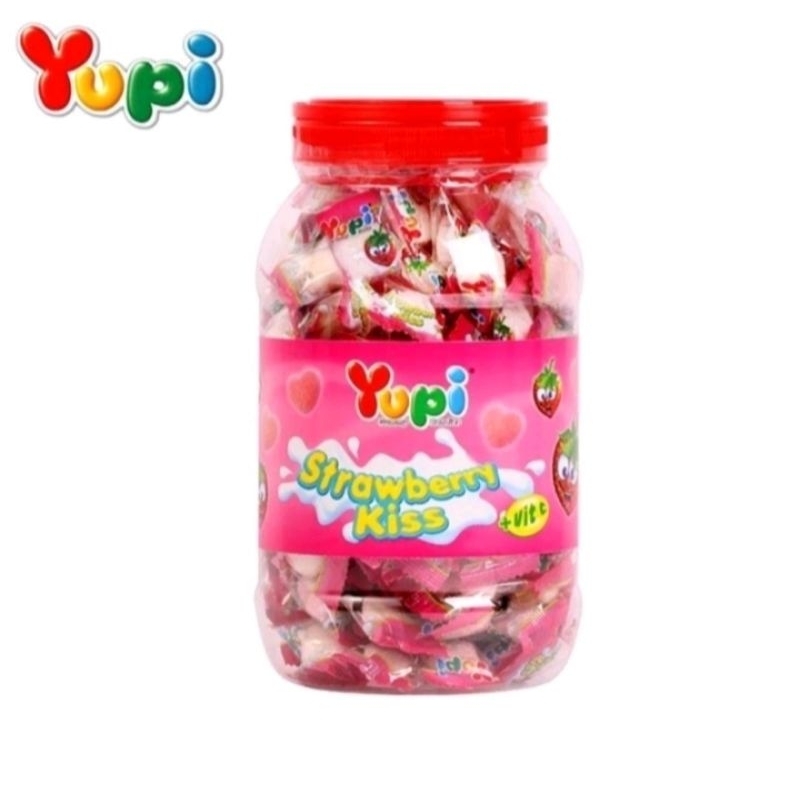 

YUPI Strawberry Toples