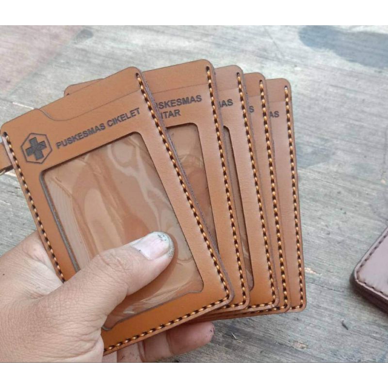 

id card holder kulit asli gantungan id card kulit
