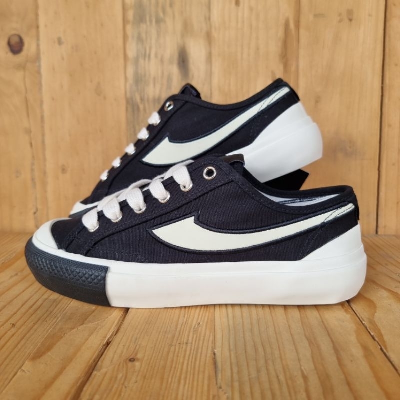 Sepatu Compass Proto Lite