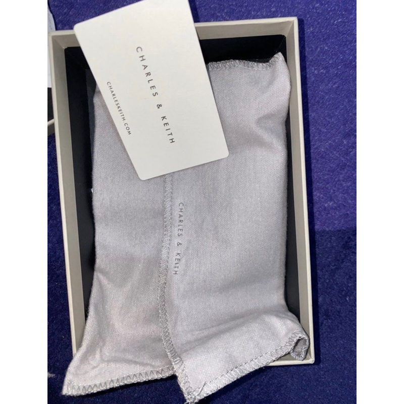 wallet Charles & Keith (original store)