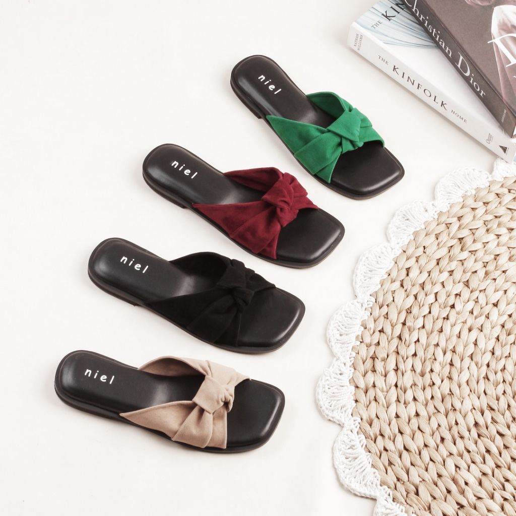 Niel Sandal Wanita Teplek - Kei Nubuck