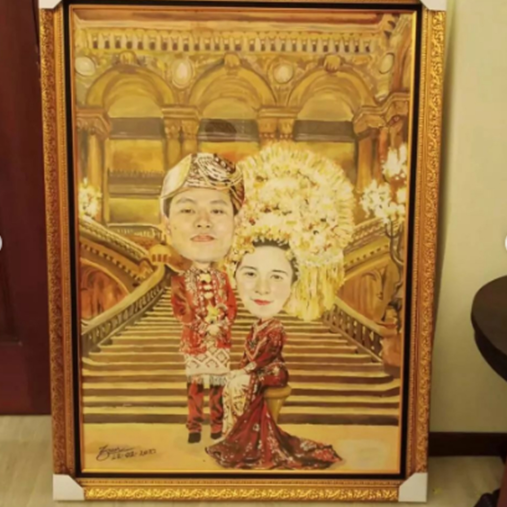 

Lukisan Wajah Realis Kanvas Custom