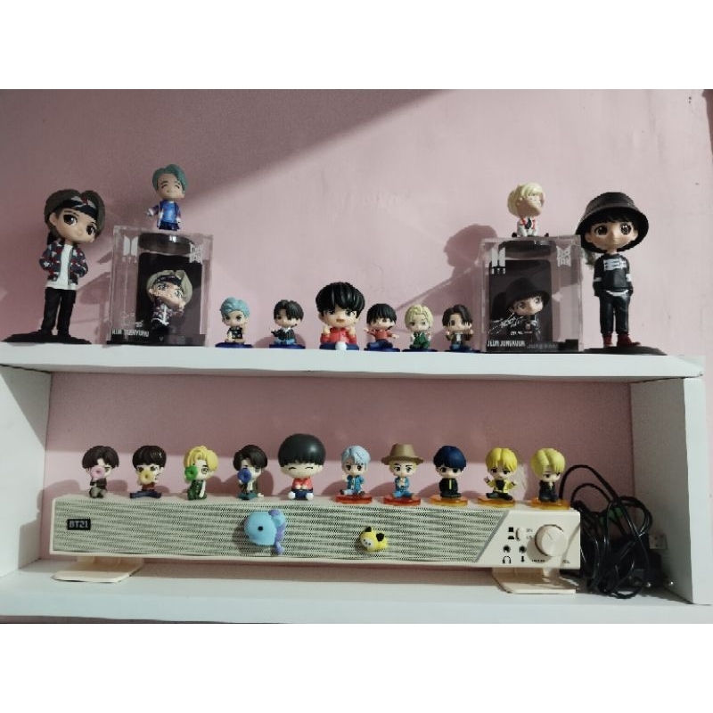 Figure Tinytan BTS bermacam-macam