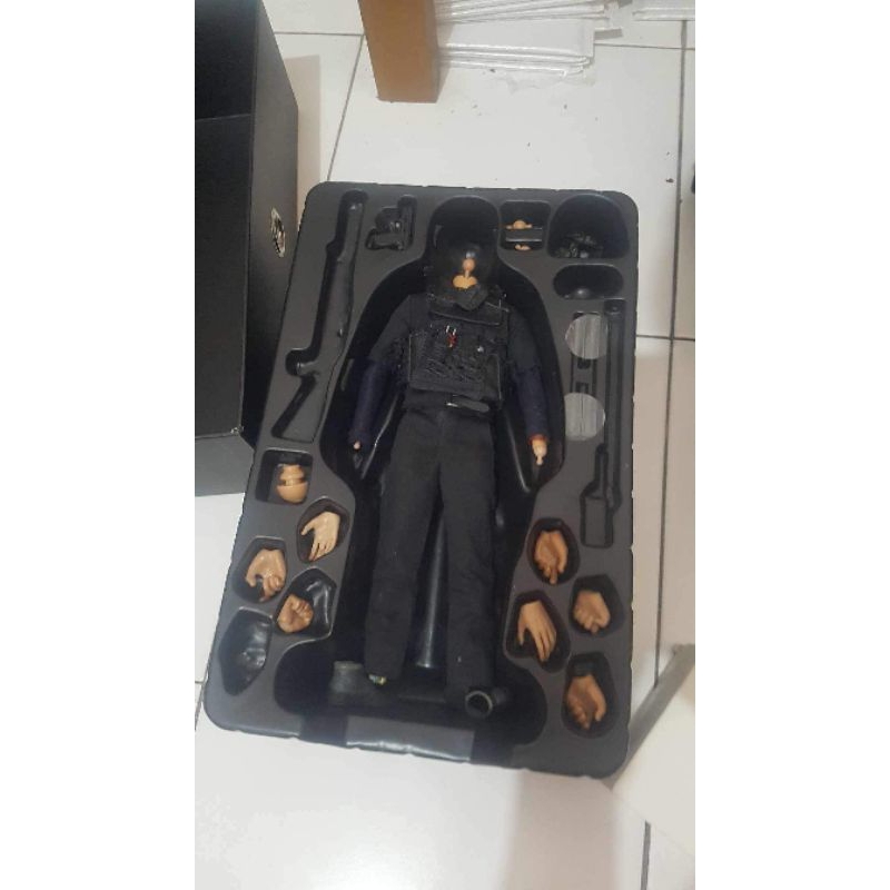 kitbash figure 1/6 not hot toys