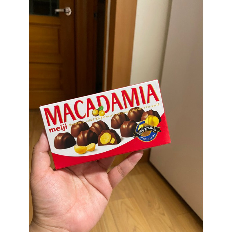 

Macadamia Chocolate