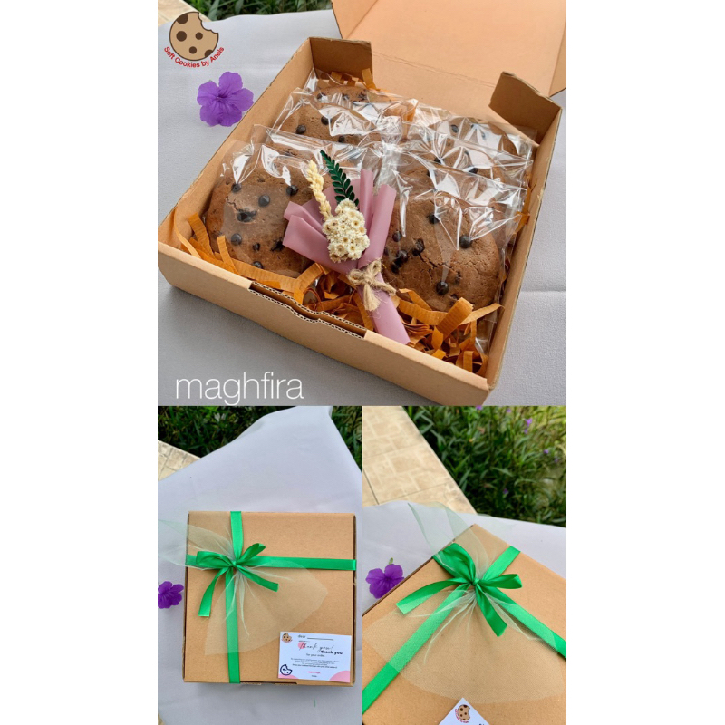 

(GIFT BOX) Maghfira Ramadhan-Eid Hampers Soft Cookies