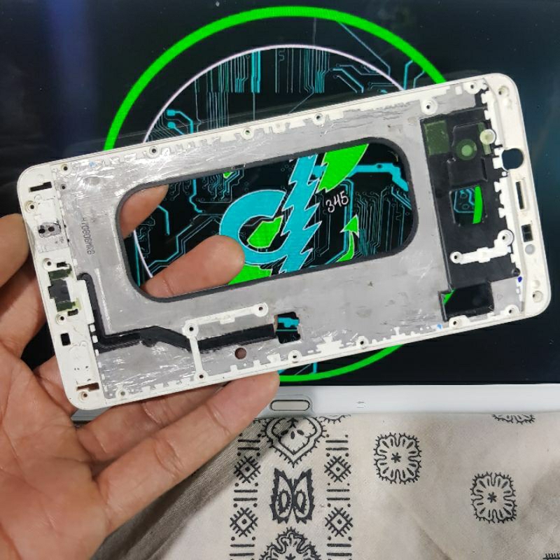 Frame Alas LCD Samsung C9 Pro Original Copotan