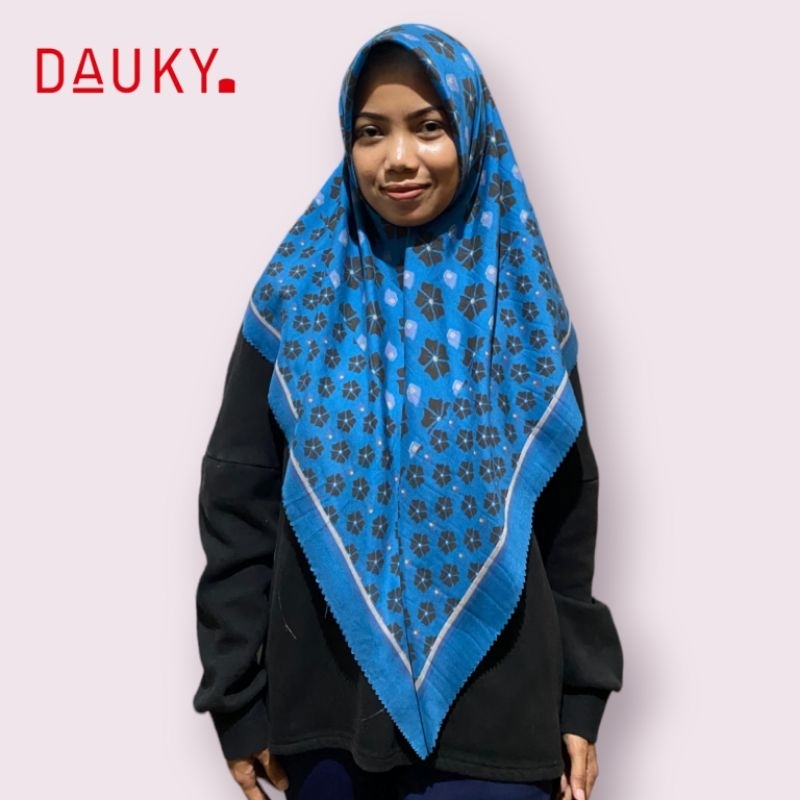 DAUKY SCARF BLUE TERBARU 2025 / KERUDUNG DAUKY / DAUKY HIJAB / SEGIEMPAT DAUKY
