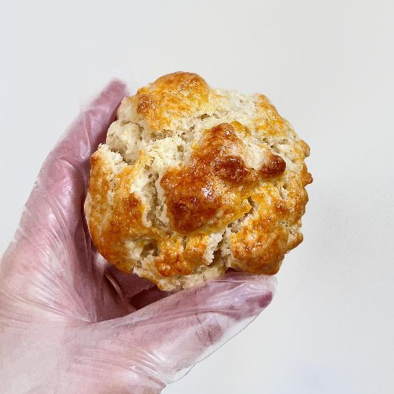 

PLAIN SCONE with raspberry jam [ cookie premium] kue kering lebaran