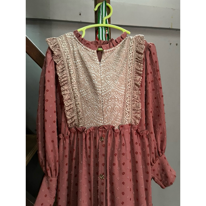 PL gamis brokat dan mosecrape