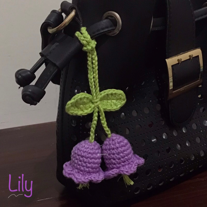 [READY][Flower] Keychain Lily| Keychain Lily |gantungan kunci crochet Lily |gantungan tas rajut Lily