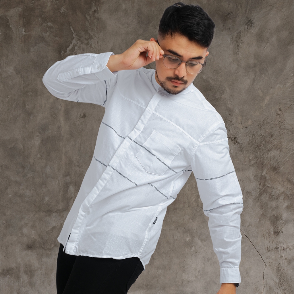 Kemeja Pria Koko Lengan Panjang White Motif Garis Horizontal 2008