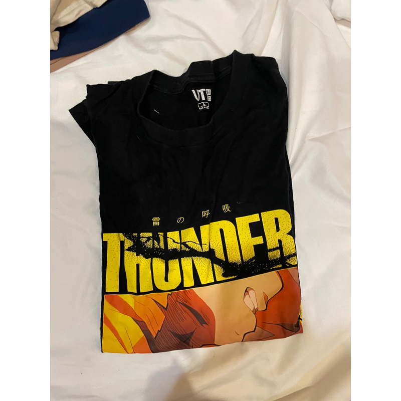 Uniqlo Demon Slayer Rare Tanjiro UT Kaos Shirt Graphic Tee