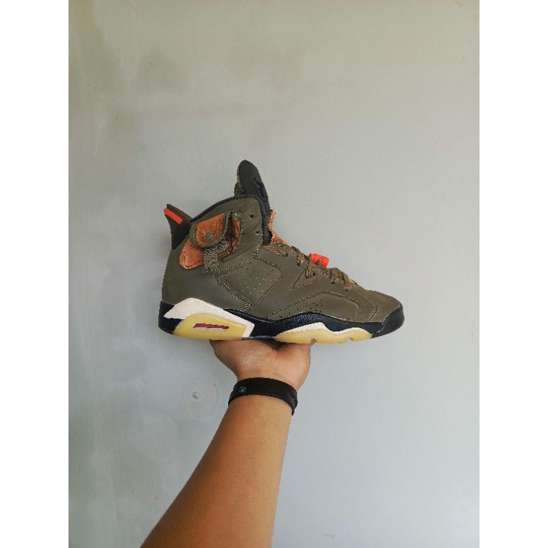 Air Jordan 6 Retro x Travis scott (Second)