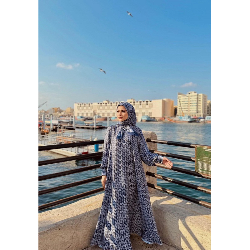 Dress Level Up Navy Plus Hijab Shellasaukia