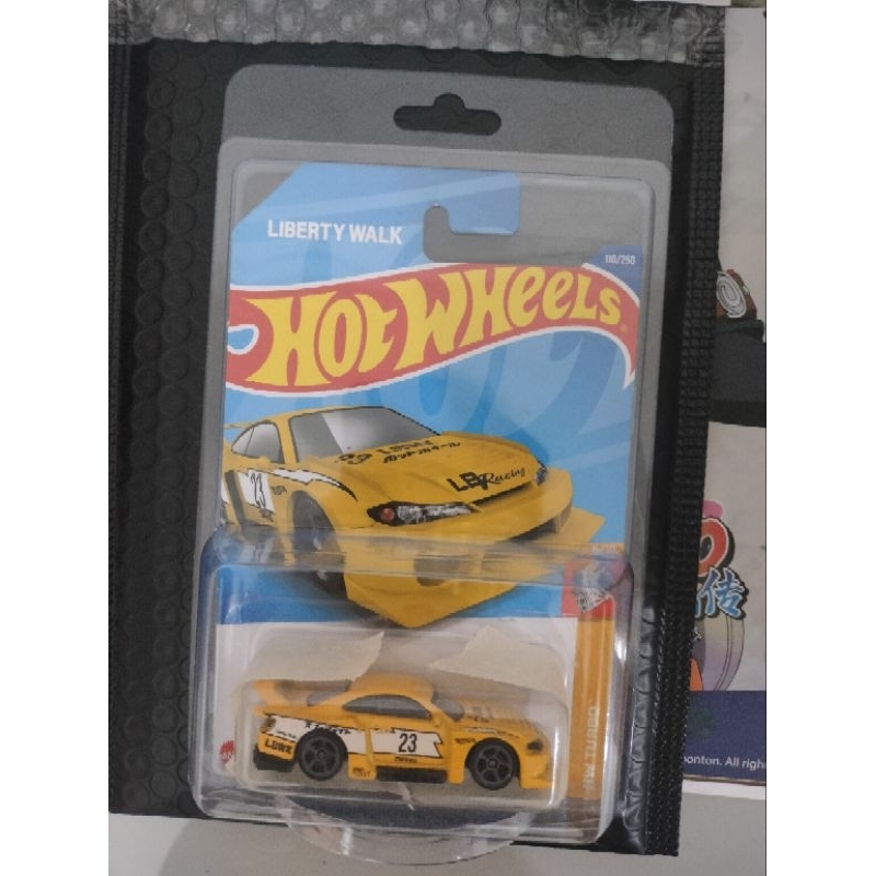 Hotwhells lbwk kuning