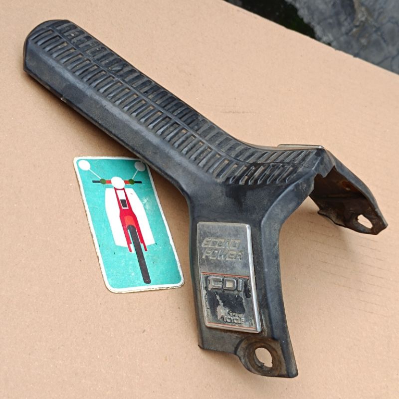 karet tengah dek sayap legshield honda astrea 800 star ori original second bekas pnp c70 c700 c800