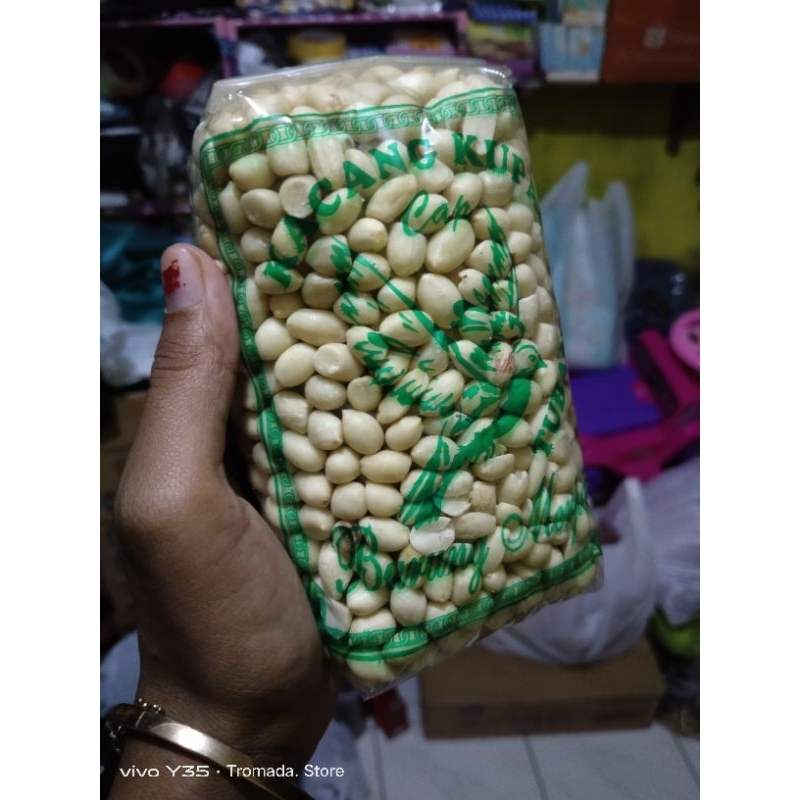 

Kacang kupas tuban -+350 gr