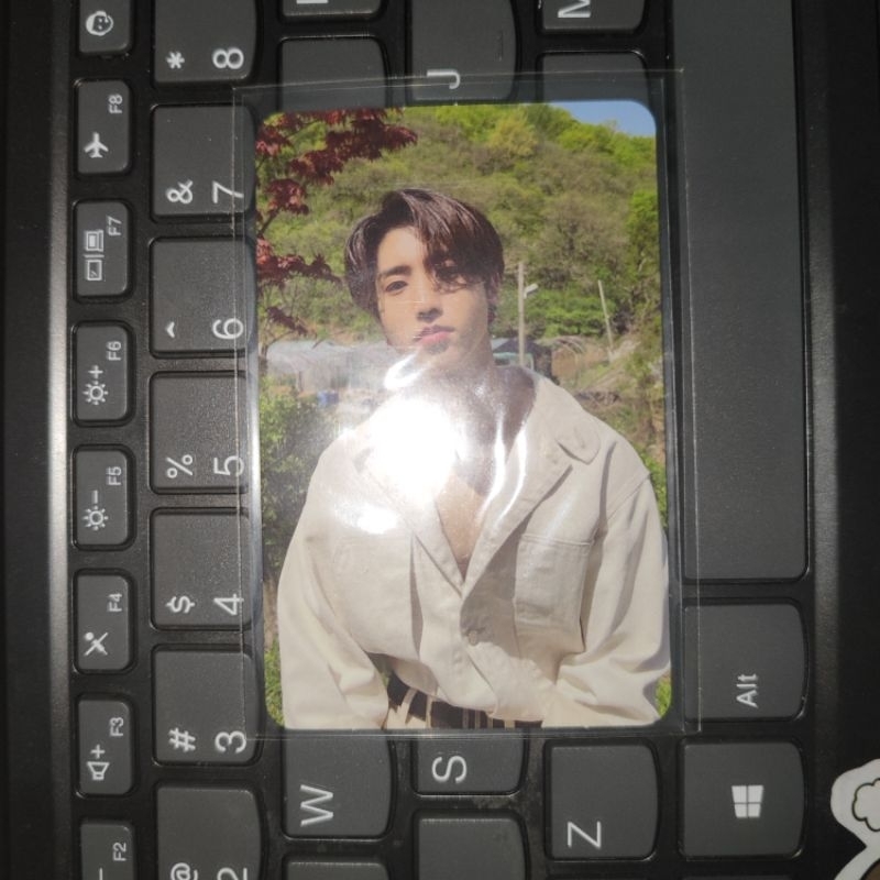 B&N Barnes and Noble Target Maxident Maxi SKZ Stray Kids Han Jisung Lee Know Bang Chan