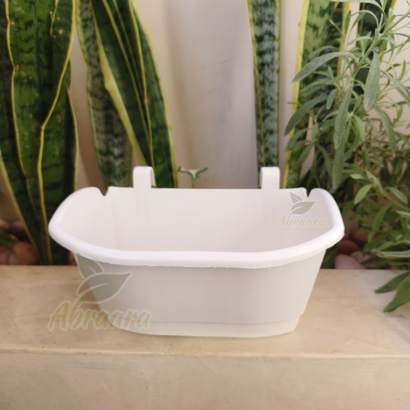 Pot Dinding Cantol M Putih
