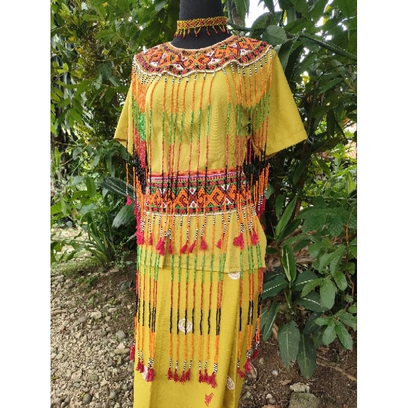 Manik Toraja - Mamasa. sokkong bayu dan ambero set