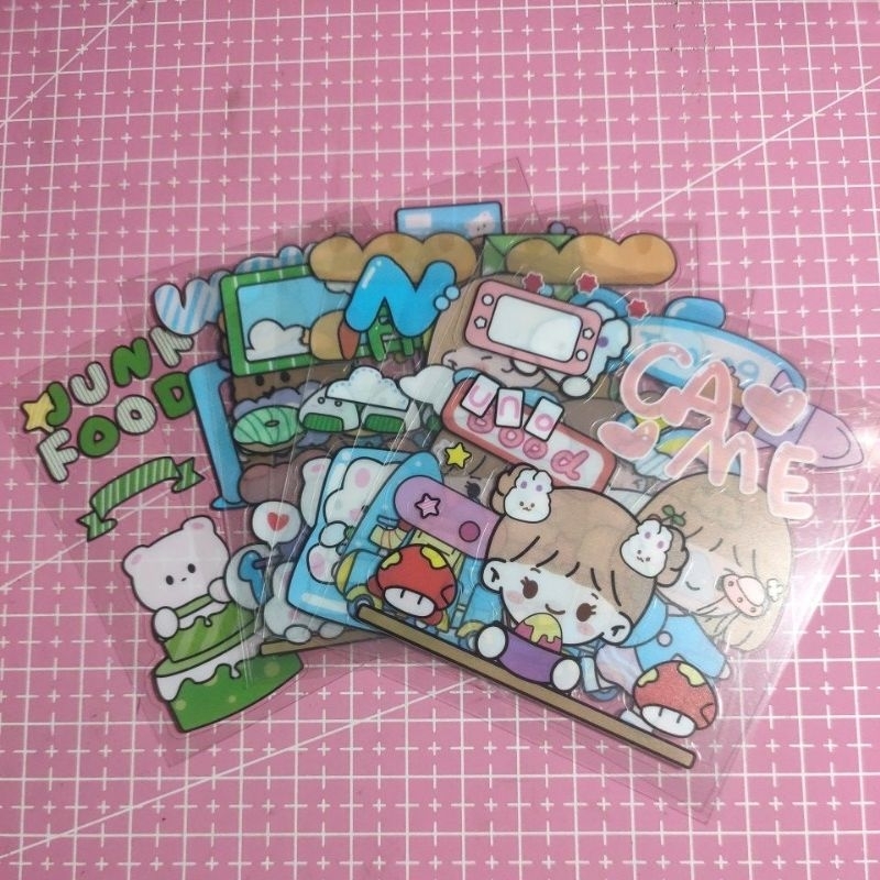 

(baca desk) STIKER MOMO ECERAN