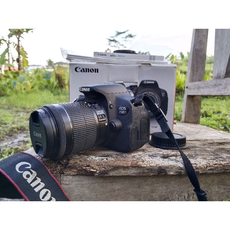 Kamera Canon 700D super mulus fullset box Like new