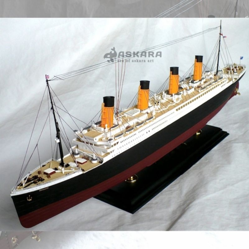 Miniatur Kapal RMS Titanic / Kapal Pesiar 90cm