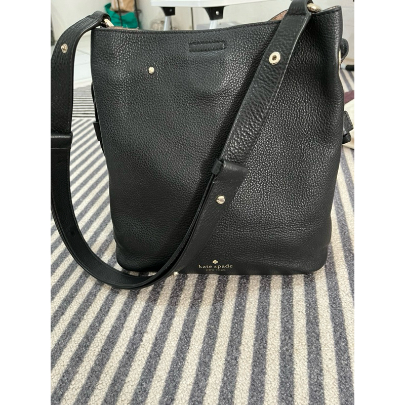 Preloved Kate Spade Marti Leather Large Bucket Black