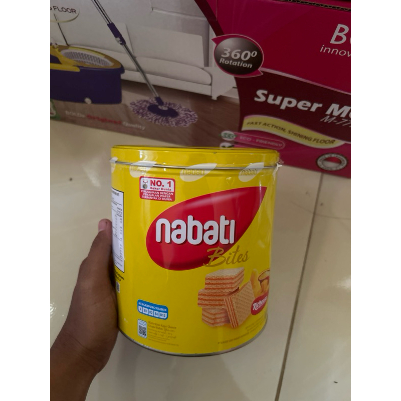 

richeese nabati wafer kaleng