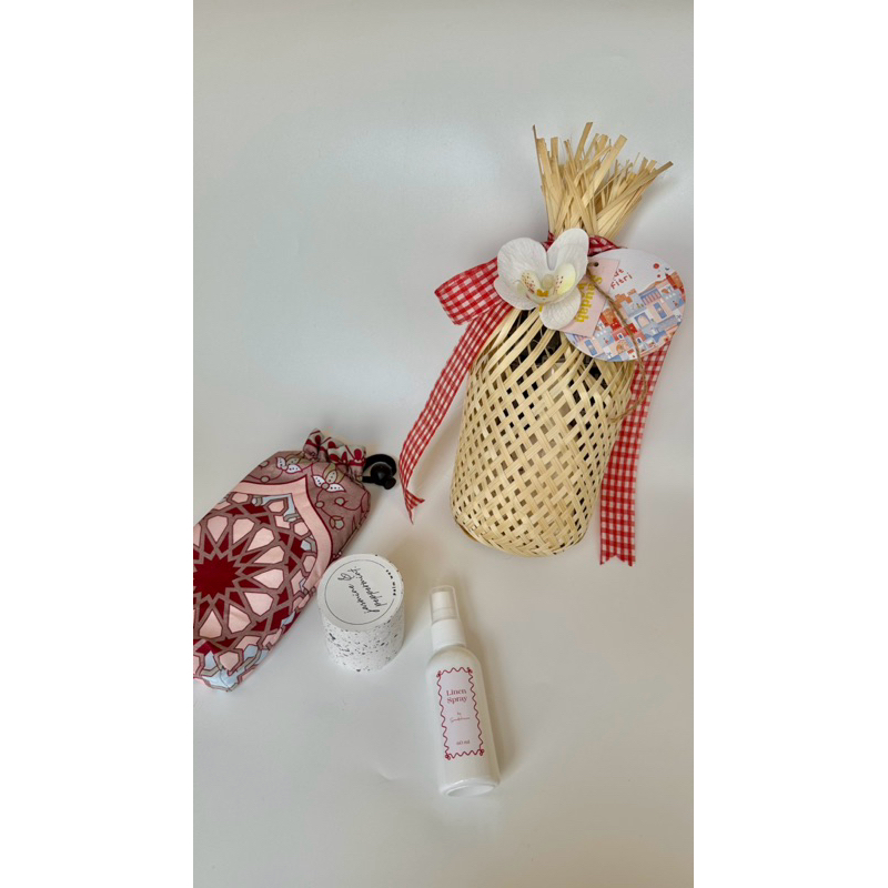 

Hampers Lebaran by Saudah Wear
