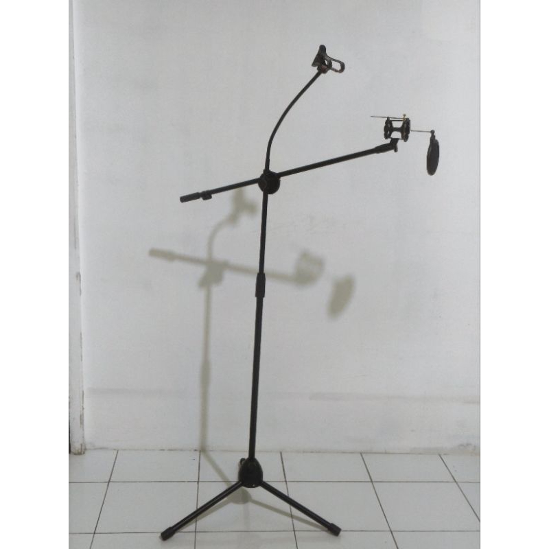 STAND MIC + HP MANADO